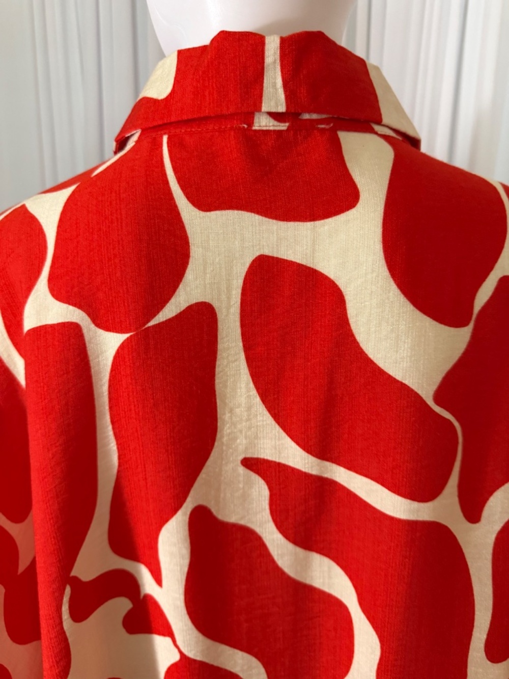 Umgee Red Abstract Print Oversized Button Front Blouse L NWOT - Picture 7 of 16